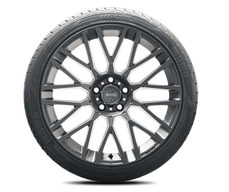 MOMO 225/45 R18 M3