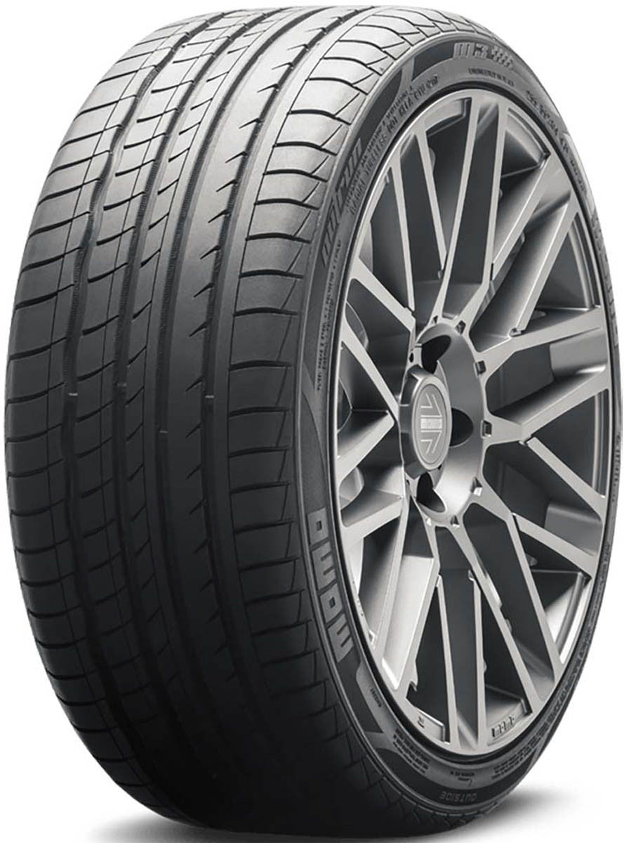 MOMO 225/45 R18 M3